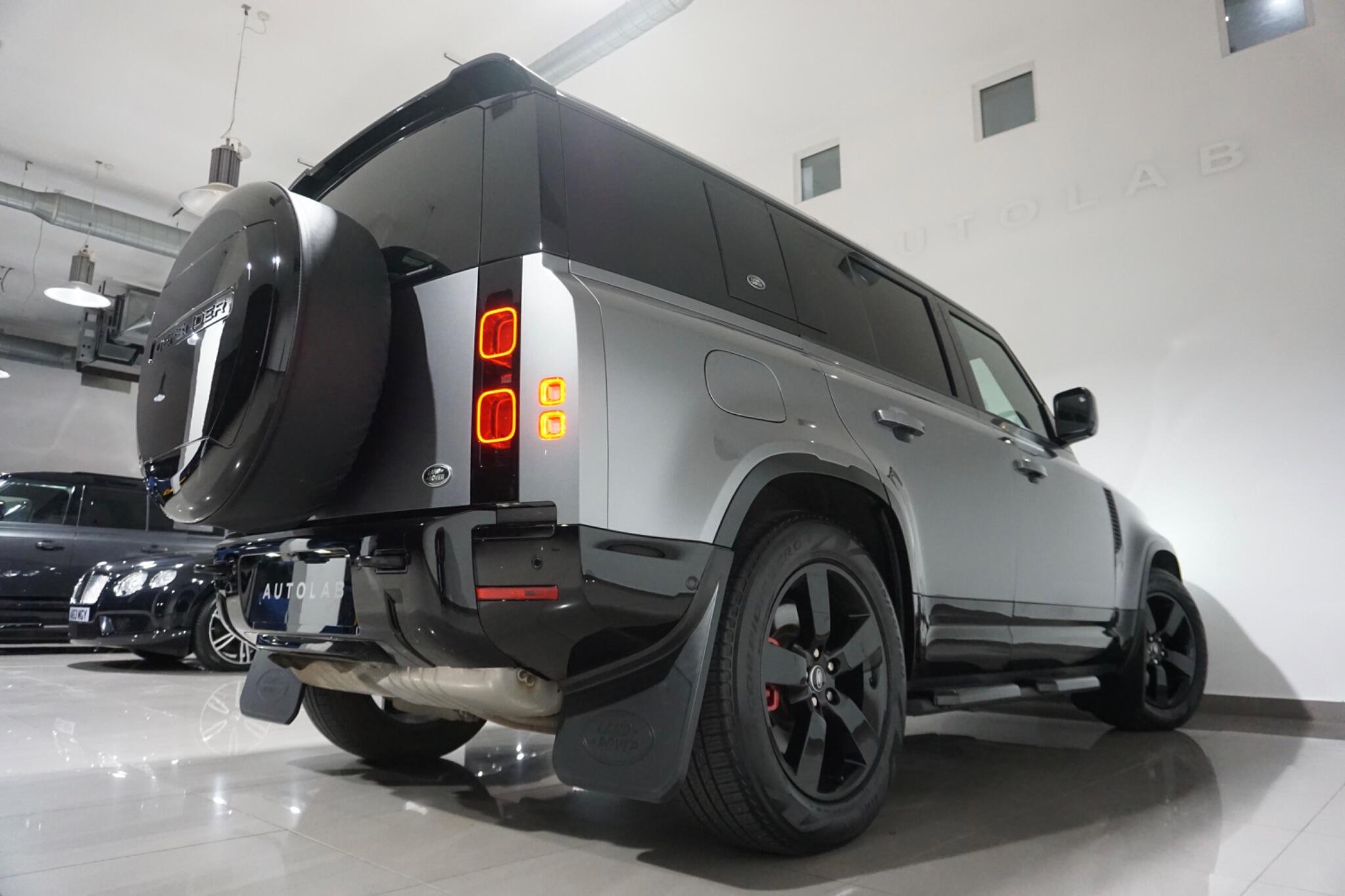 Land Rover Defender 110 3.0 D300 MHEV X-Dynamic SE SUV 5dr Diesel Auto 4WD Euro 6 (s/s) (300 ps)